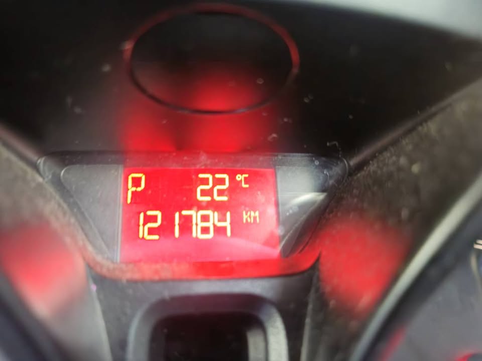 2011 Low Km Fiesta 11.jpg